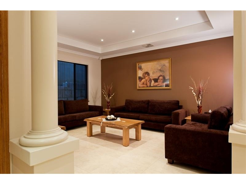 8 Tindal Avenue, Yangebup WA 6164