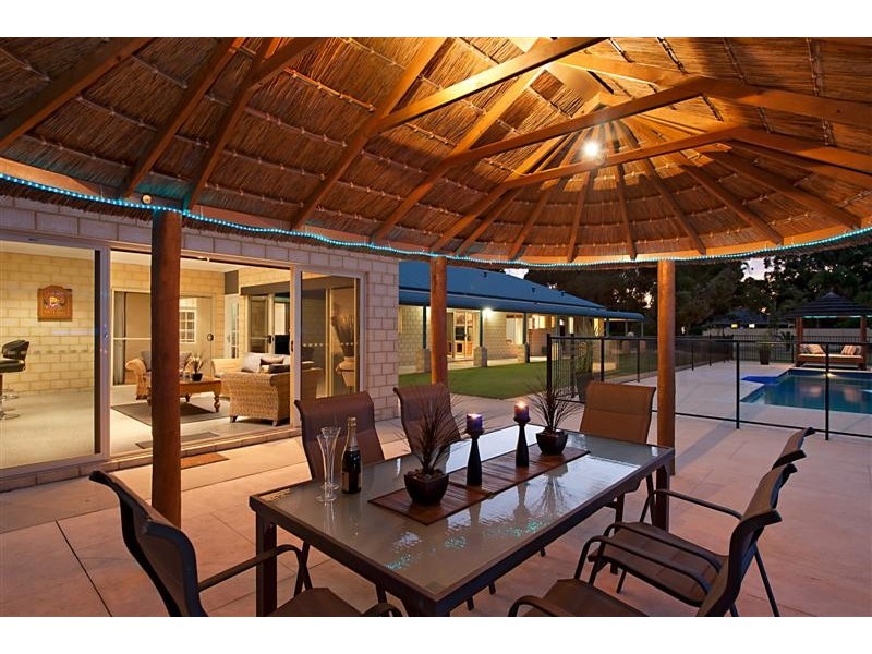 72 Blair Road, Oakford WA 6121