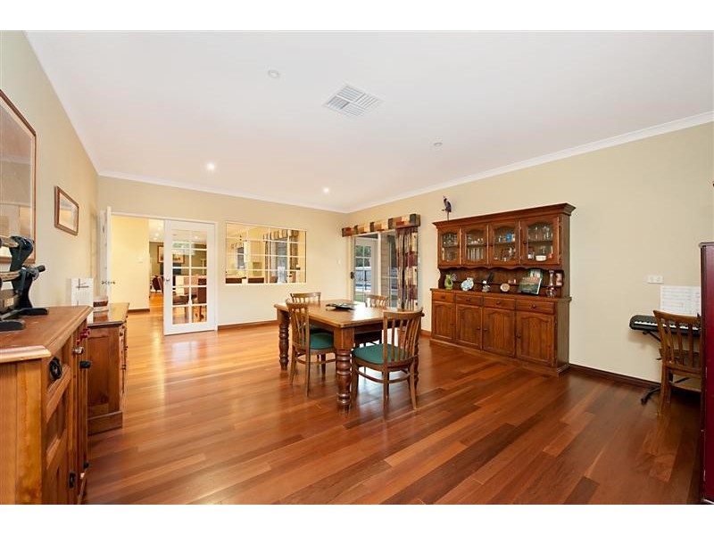 72 Blair Road, Oakford WA 6121