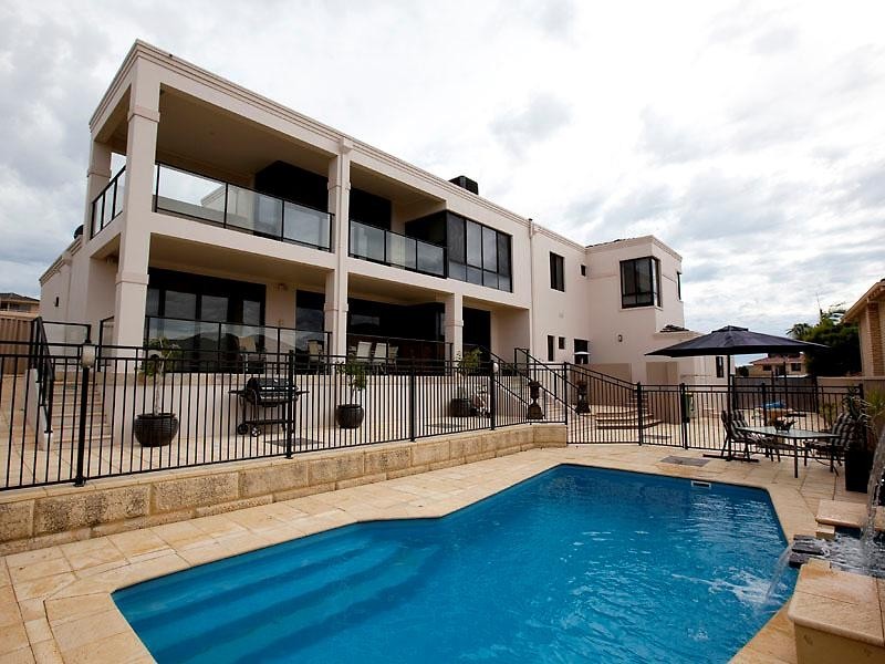 4 Currie Place, Kardinya WA 6163