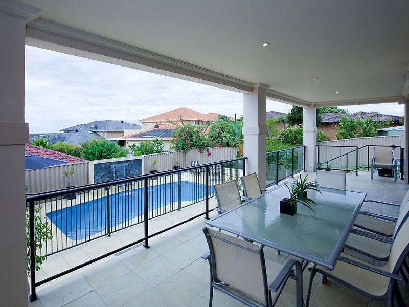 4 Currie Place, Kardinya WA 6163