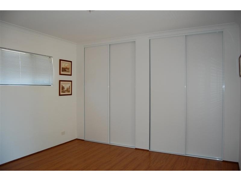 4 Aitken Road, Mount Richon WA 6112