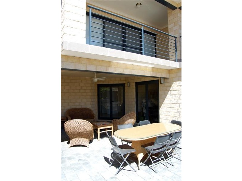 4 Aitken Road, Mount Richon WA 6112