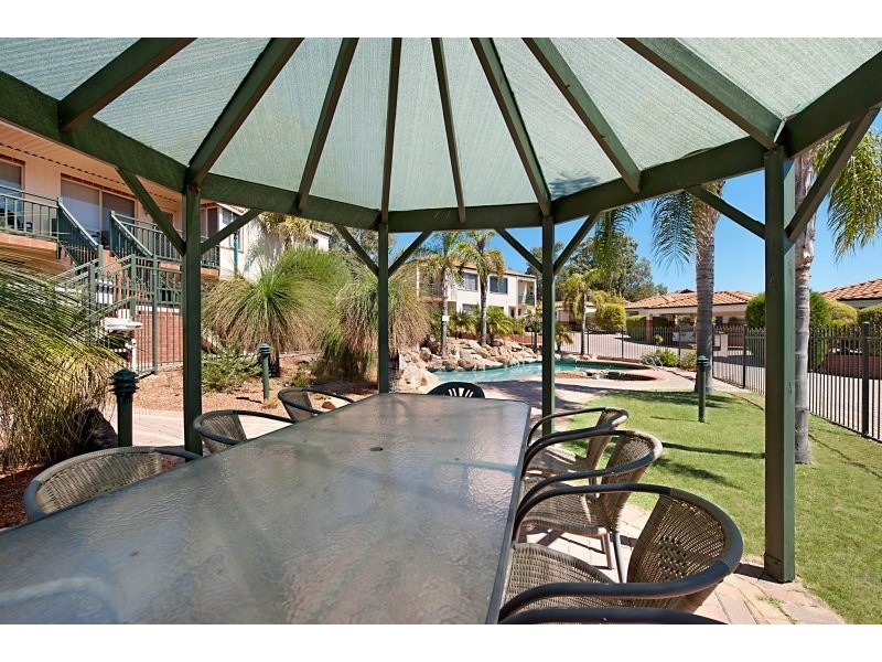 10/16 Ritz Court, Bibra Lake WA 6163