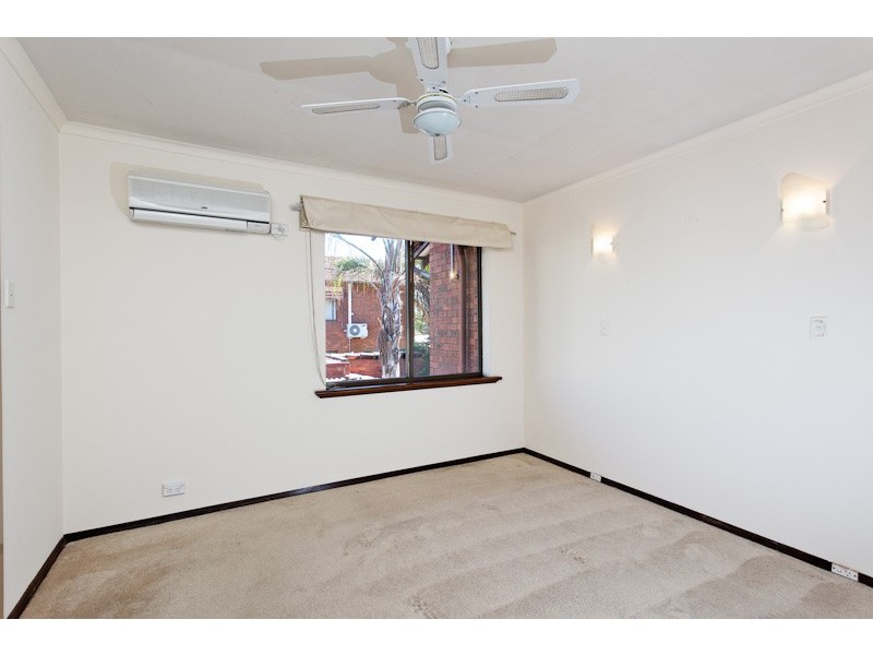 3/7 Mount Henry Road, Como WA 6152