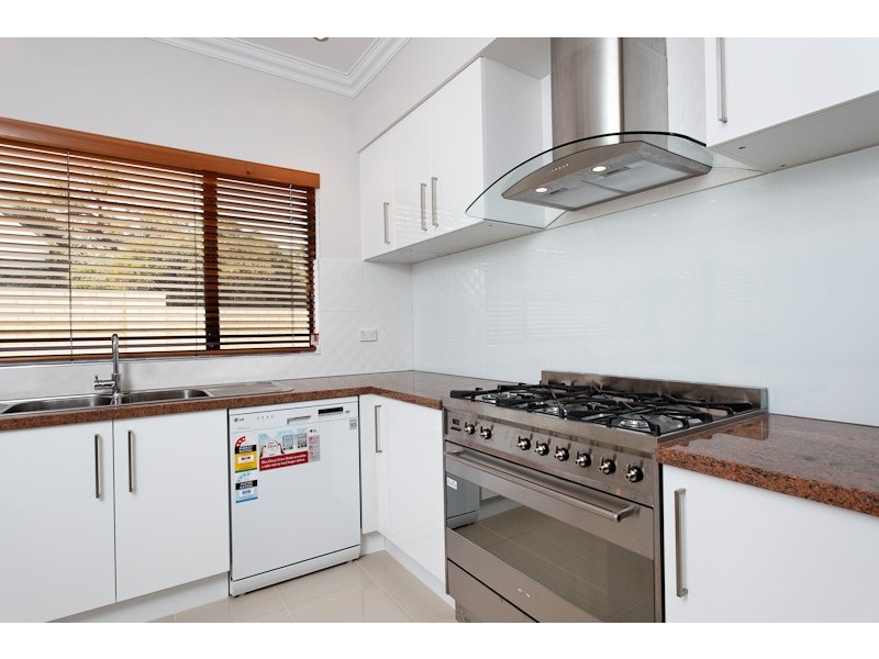 17 Ochiltree Way, Kardinya WA 6163