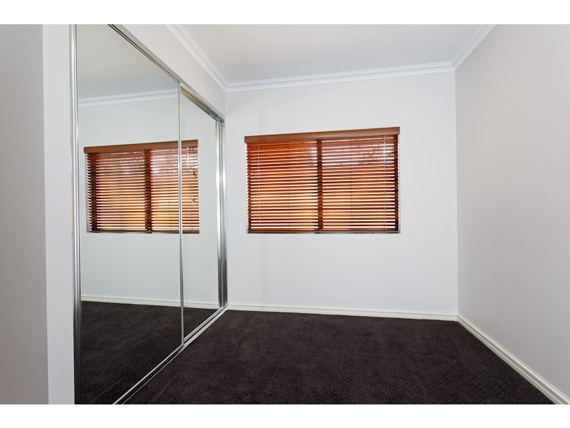 17 Ochiltree Way, Kardinya WA 6163