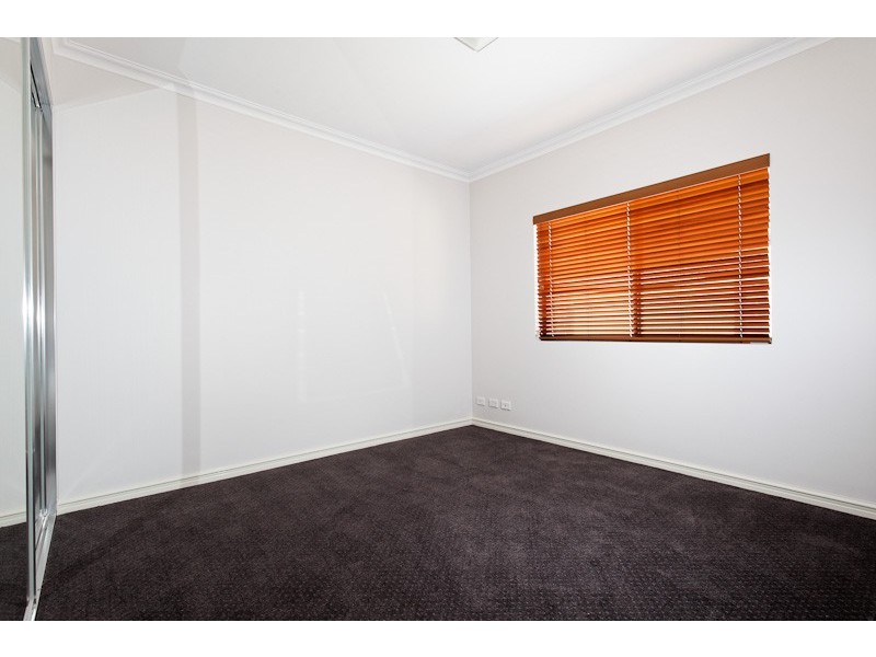 17 Ochiltree Way, Kardinya WA 6163