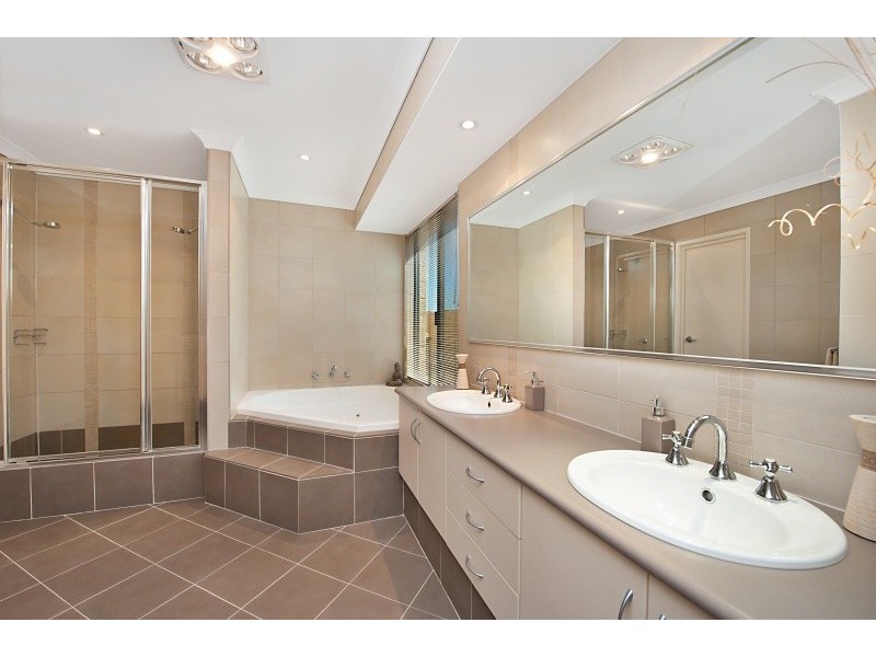 6 Wombat Way, Beeliar WA 6164