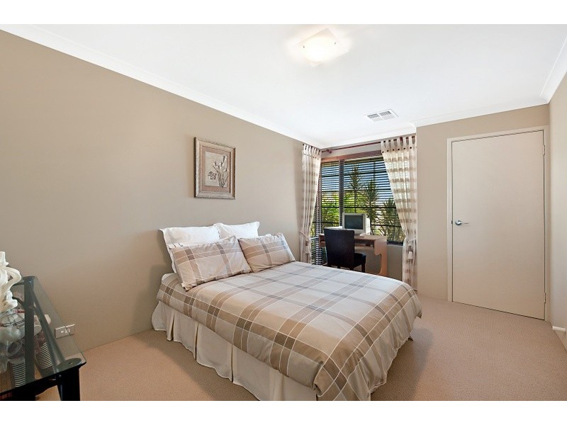 6 Wombat Way, Beeliar WA 6164