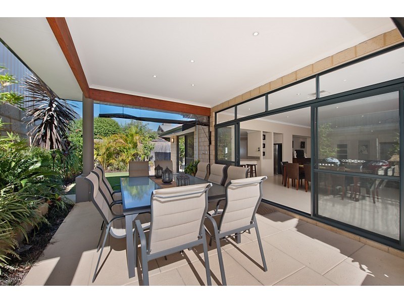 6 Wombat Way, Beeliar WA 6164