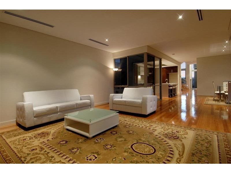 27 Heirisson Way, North Coogee WA 6163