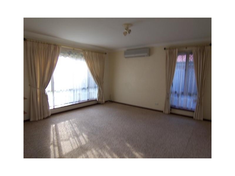 27 Duff Road, Riverton WA 6148