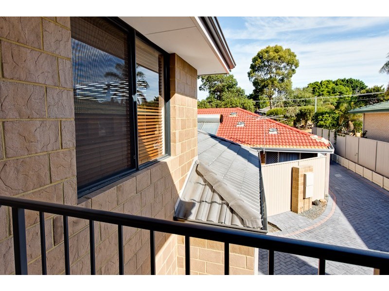 34a Davies Crescent, Kardinya WA 6163