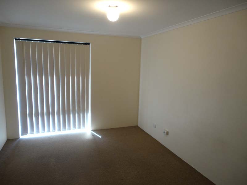12 Napoleon Way, Bertram WA 6167