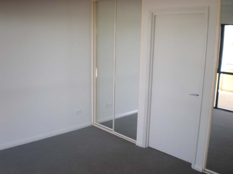 31/9 Linkage Avenue, Cockburn Central WA 6164