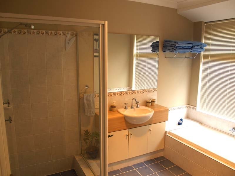 14 Harmony Avenue, Atwell WA 6164