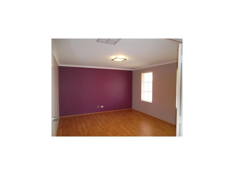 10 Versailles Parkway, Aubin Grove WA 6164