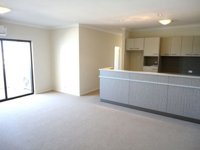 15/19 Junction Blvd, Cockburn Central WA 6164
