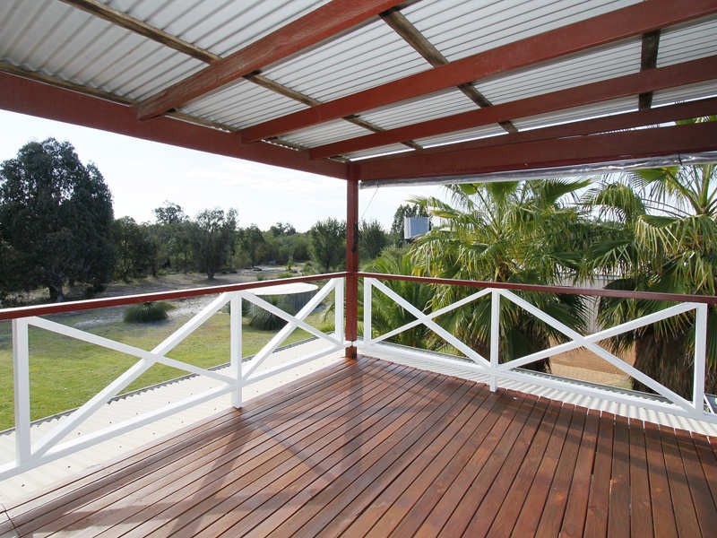 14 Brockwell Place, Oakford WA 6121