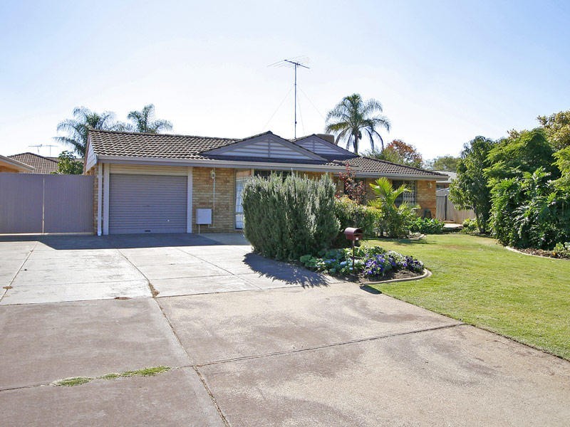 22 Fenimore Avenue, Munster WA 6166