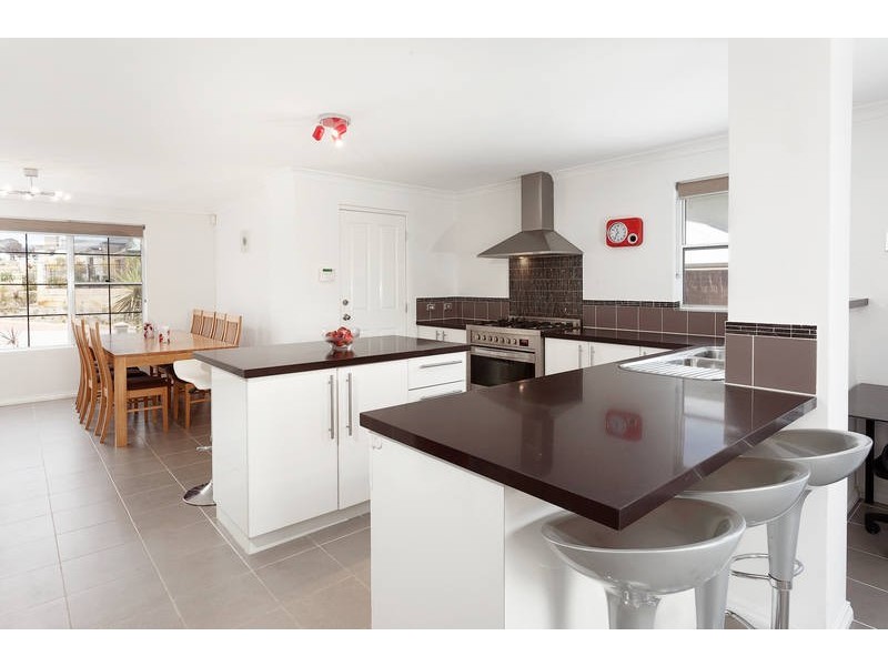 48 Peregrine Circle, Beeliar WA 6164