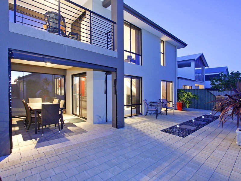 2 Noosa Lane, Aubin Grove WA 6164