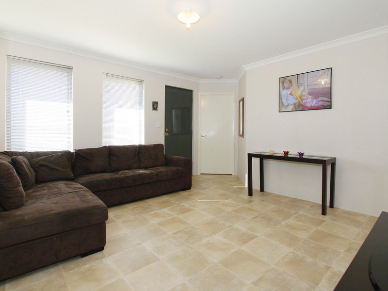 31 Camden Blvd, Aubin Grove WA 6164