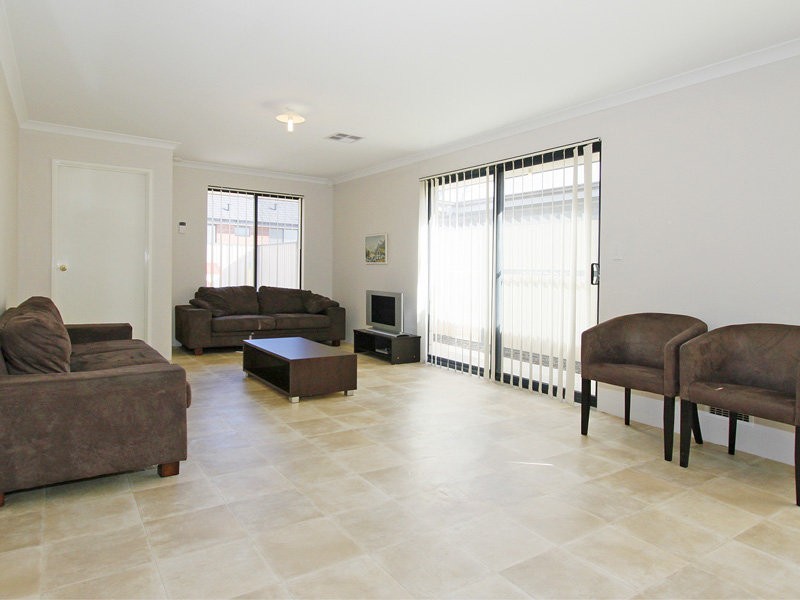 31 Camden Blvd, Aubin Grove WA 6164