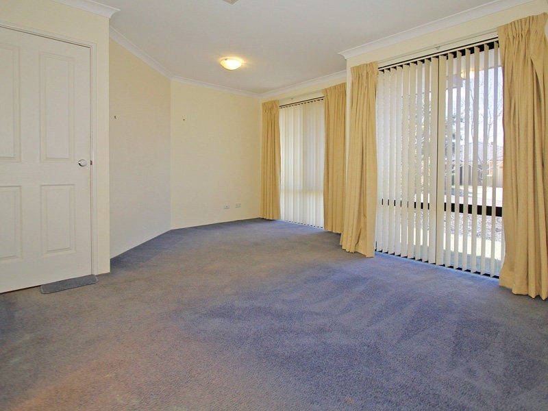 7 Breaden Pass, Success WA 6164