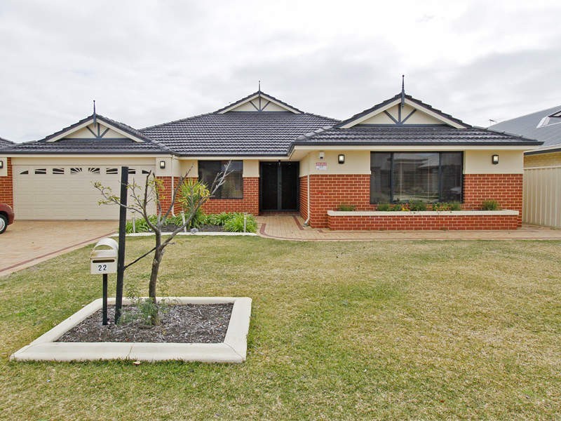 22 Leichhardt Cross, Hammond Park WA 6164