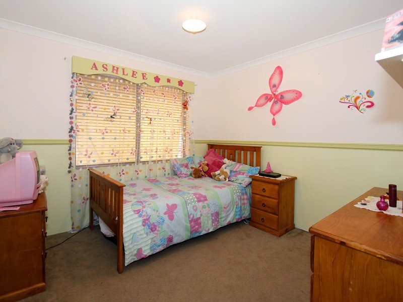 22 Leichhardt Cross, Hammond Park WA 6164