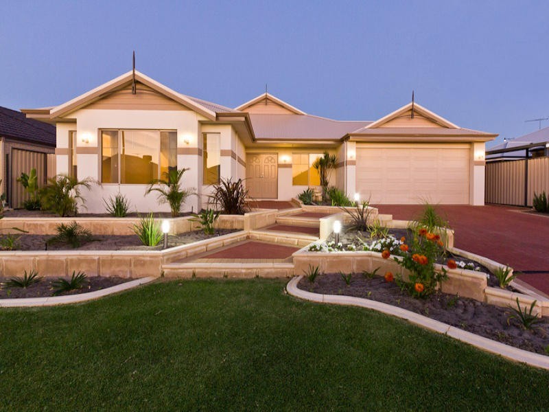 21 Camden Blvd, Aubin Grove WA 6164