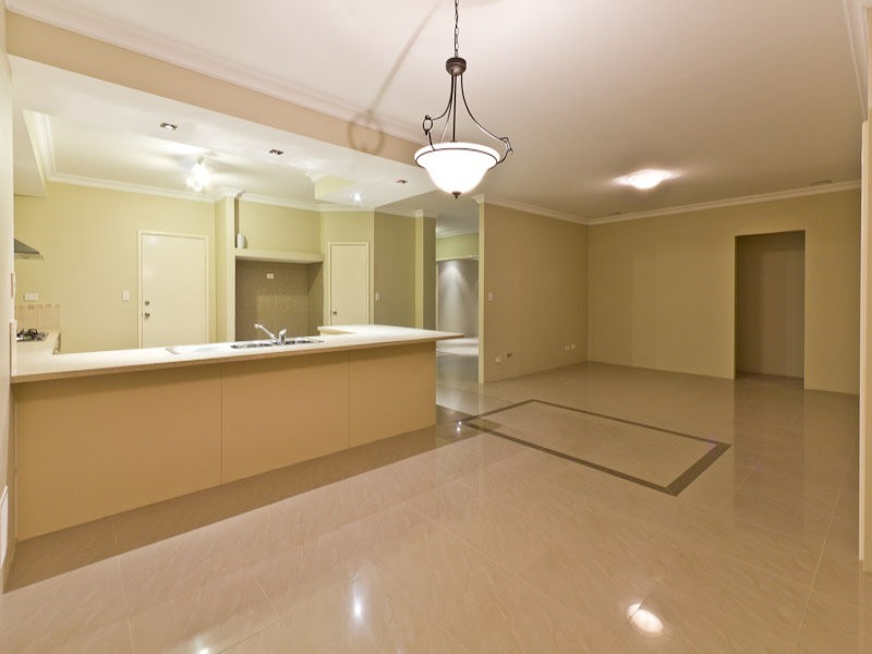21 Camden Blvd, Aubin Grove WA 6164