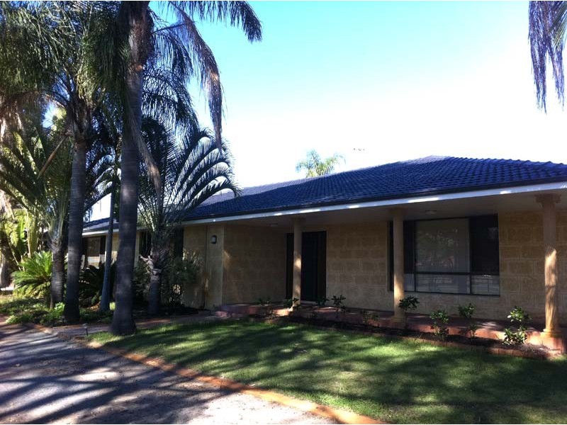 76 Peters Way, Oakford WA 6121