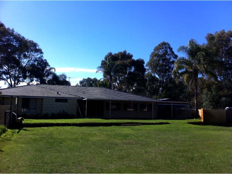 76 Peters Way, Oakford WA 6121