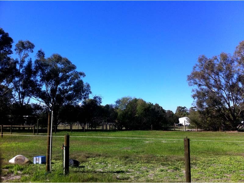 76 Peters Way, Oakford WA 6121