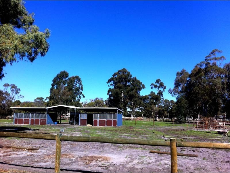 76 Peters Way, Oakford WA 6121