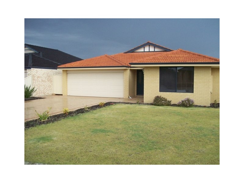 7 Campaspe Drive, Success WA 6164