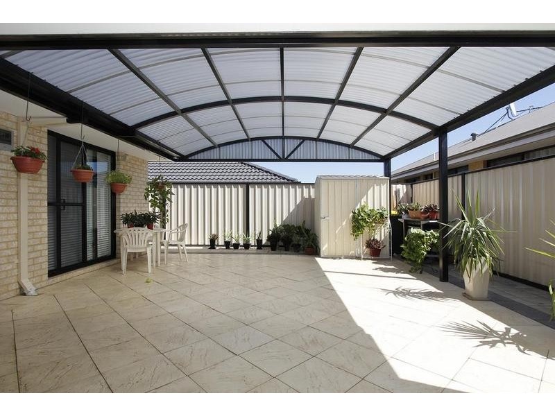 2 Jardine Pass, Success WA 6164