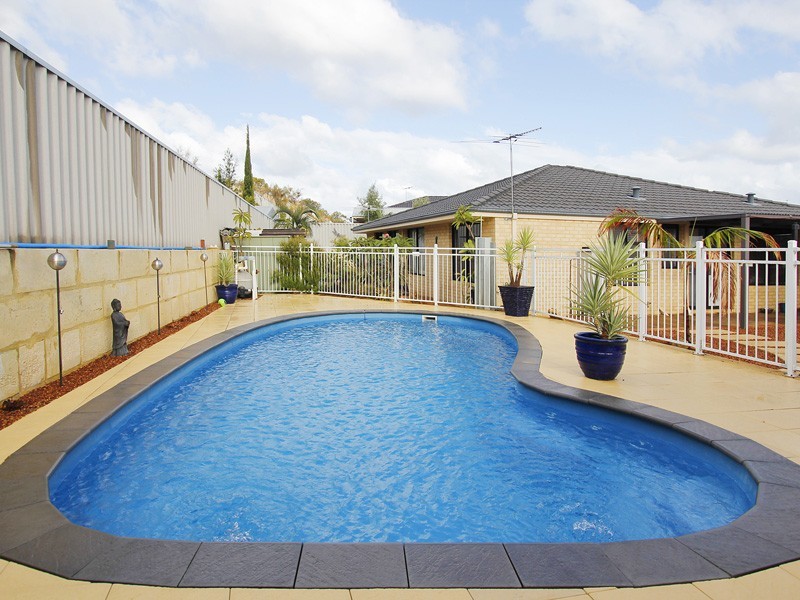 1 Nunney Road, Orelia WA 6167