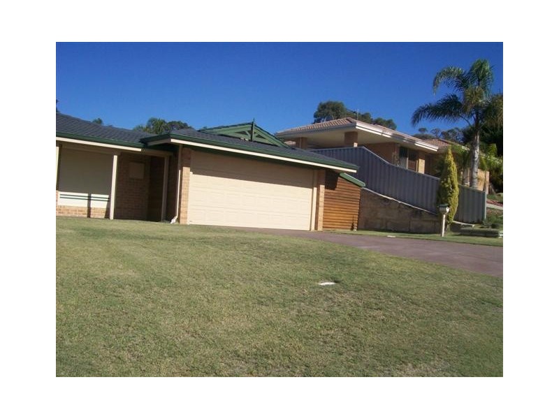 4 Dover Place, Yangebup WA 6164