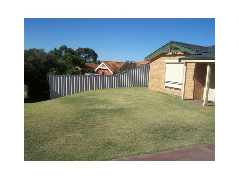 4 Dover Place, Yangebup WA 6164