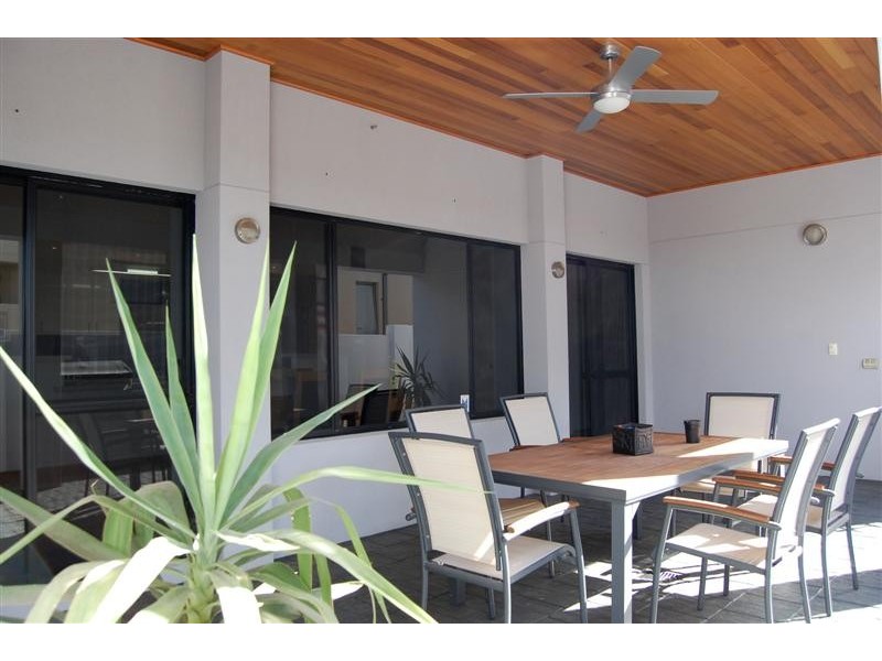 10 Tindal Avenue, Yangebup WA 6164