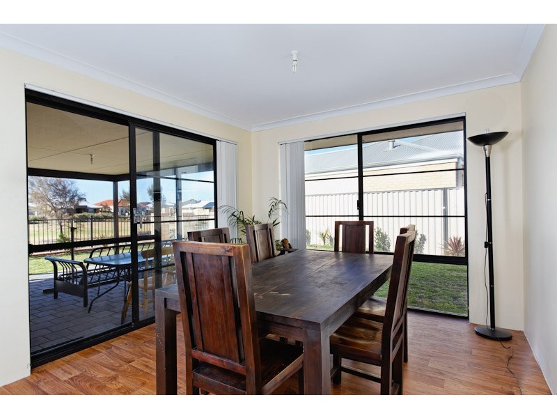 22 Serotina Lane, Aubin Grove WA 6164