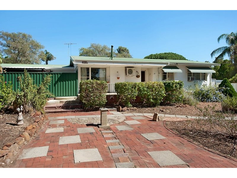 95 River Road, Kelmscott WA 6111