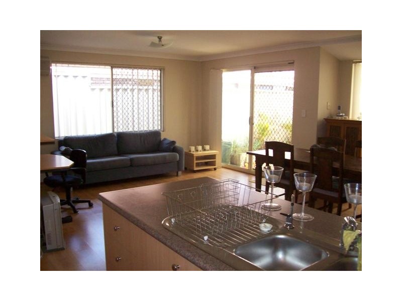 13 Mounsey Street, Kardinya WA 6163