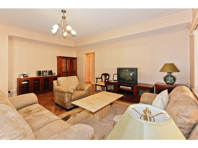 33 Macquarie Bvd, Hammond Park WA 6164