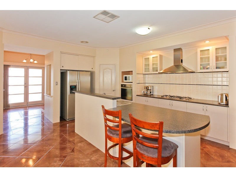 33 Macquarie Bvd, Hammond Park WA 6164