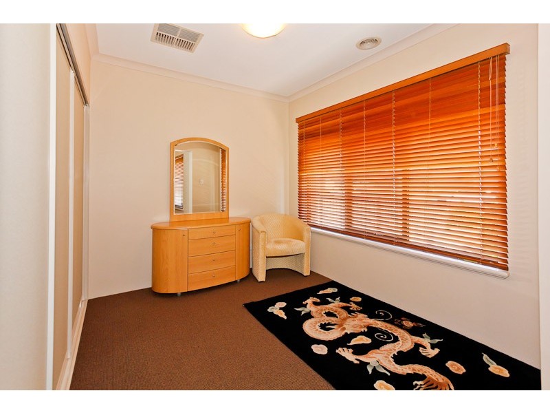 33 Macquarie Bvd, Hammond Park WA 6164